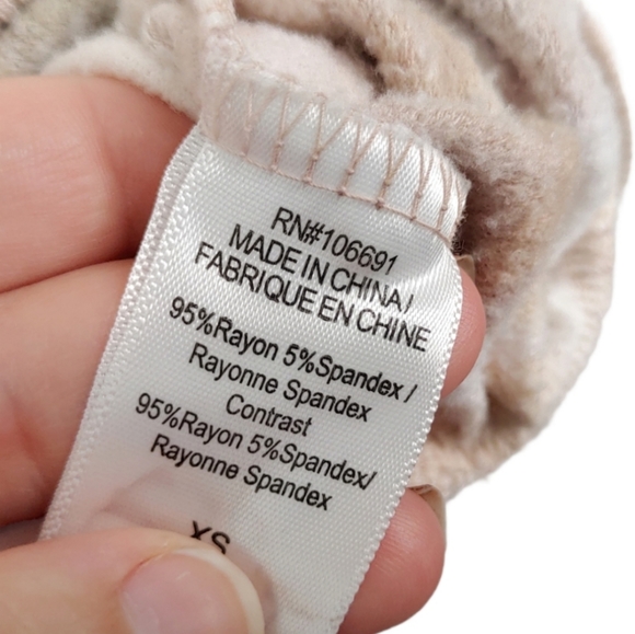 Young Fabulous & Broke Ivory Juliette Moon Rock Canyon Tie Dye Sweatshirt XS NWT - Picture 8 of 9